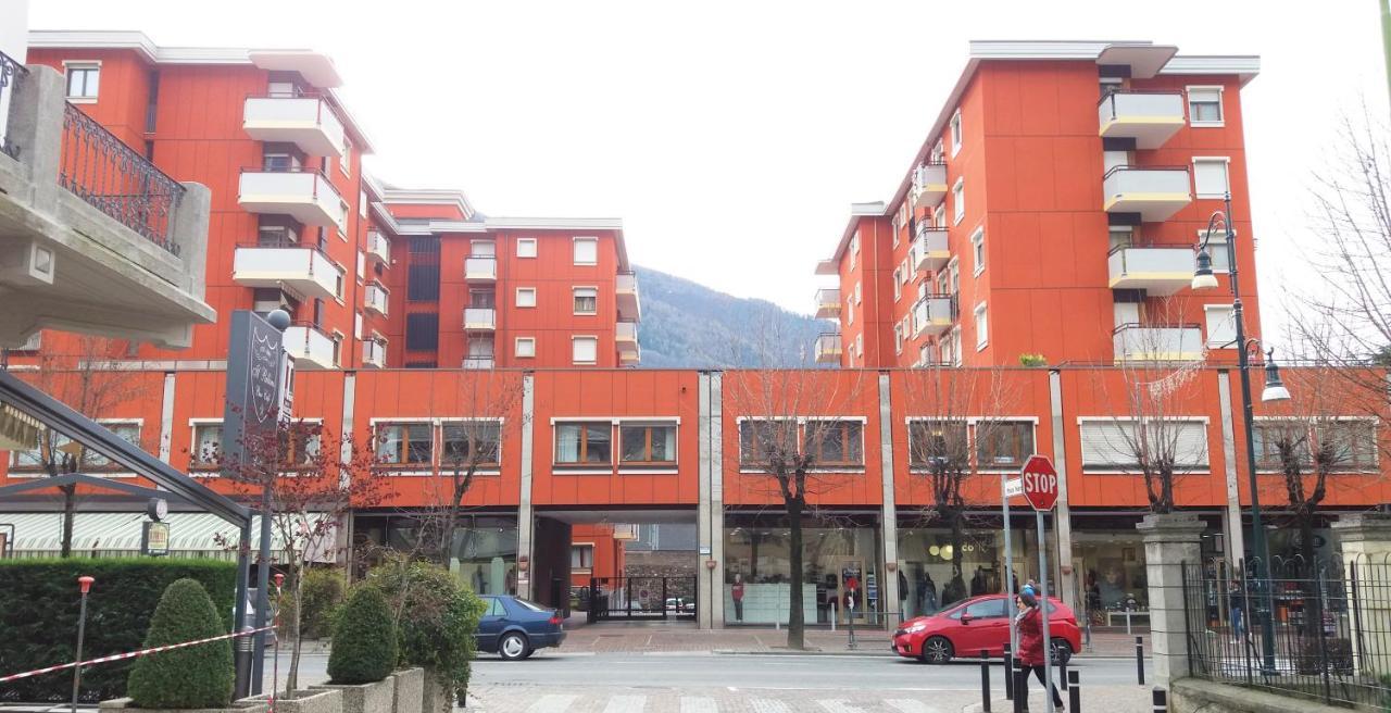 Lucini Ai Portici Apartment Tirano Exterior photo
